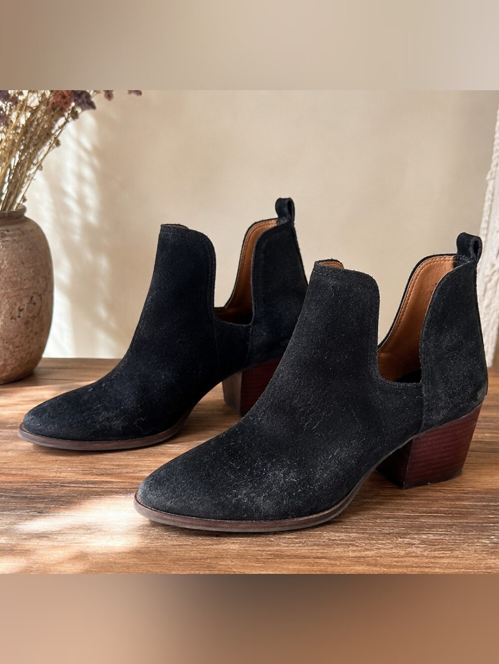 Lucky Brand Jorry Black Suede Cutout Ankle Booties Western Size 6